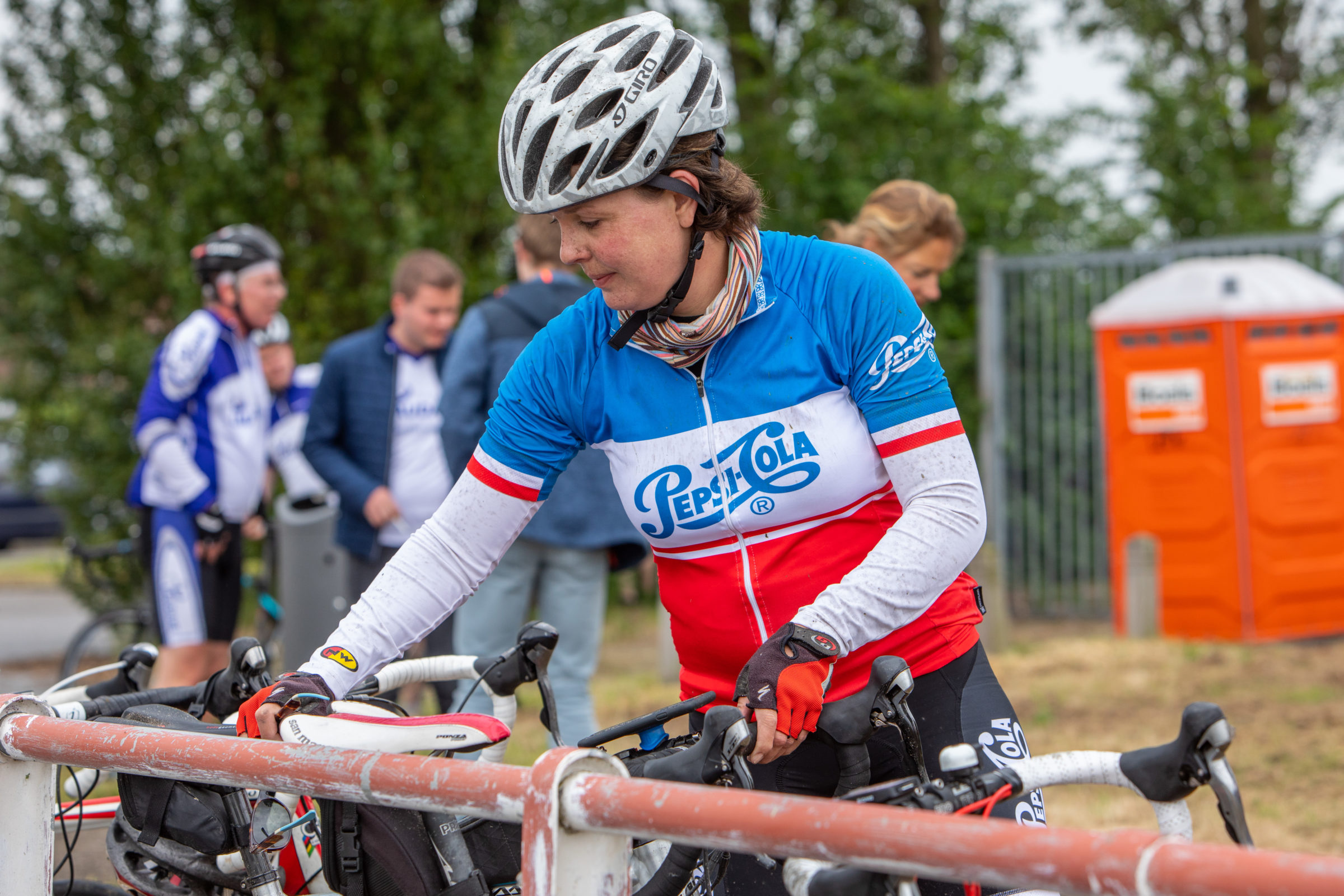 Renske Boot tijdens de wielertour van Laudame Financials