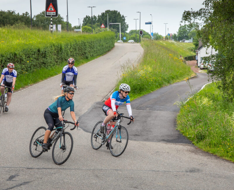 Fietsers tijdens de derde Laudame Financials Wielertour