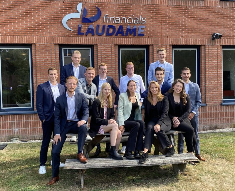 Groepsfoto nieuwe collega's Laudame Financials